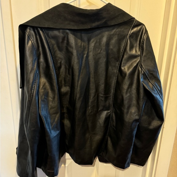 Tahari Faux Leather Jacket - Picture 4 of 5